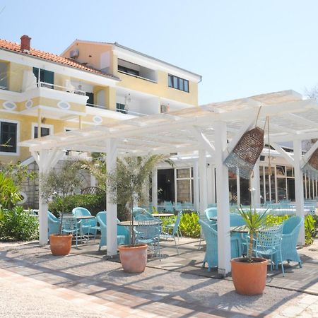 Apartments Antonio Tisno Esterno foto