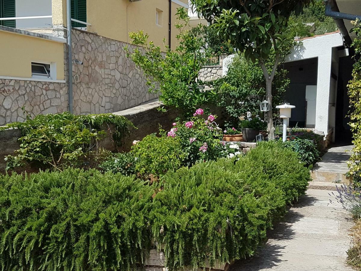 Apartments Antonio Tisno Esterno foto