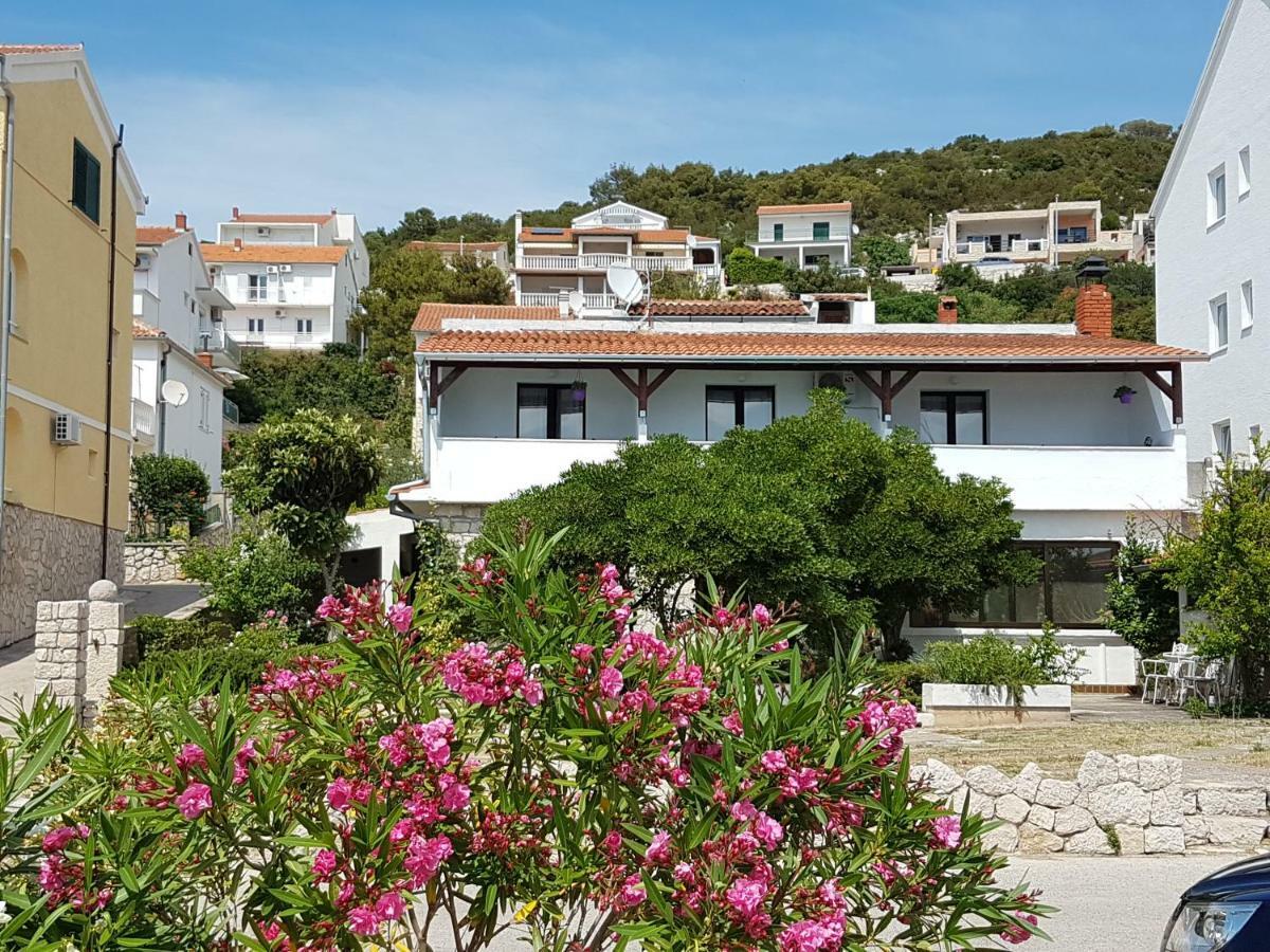 Apartments Antonio Tisno Esterno foto